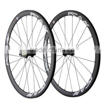 2016 road bike light weight carbon wheels 38mm clincher R13 hub with Sapim spokes UD matt ican logos wheelset 38C