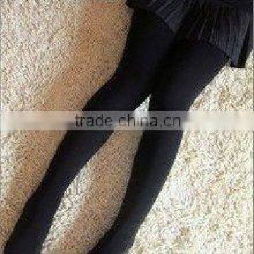 women black pantyhose