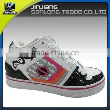 oem new model fashion skateboard kids cheap sports shoes