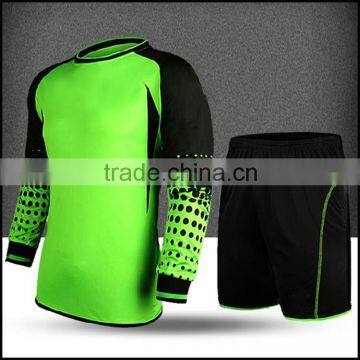 New design cheap soccer wear for man /soccer training clothing / soccer uniform/cheap soccer uniform