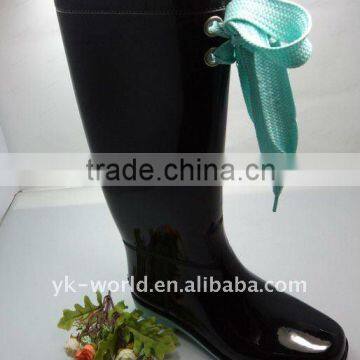 cool pvc rain boots with shoestring in front