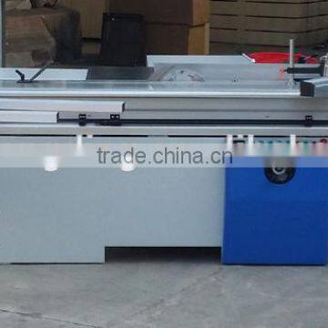 wood frame cutting machine Altendorf precise panel saw