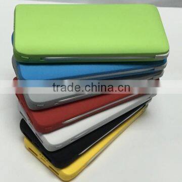 2014 Fashion US$6 4000mah power bank