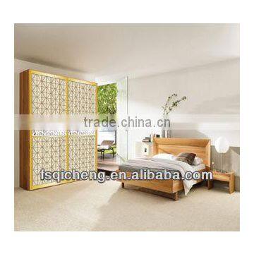 Wardrobe Sliding Door with Leather Covering