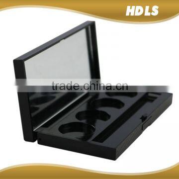 Hot Sale Empty Plastic Compact Eyeshadow Palette Case for Cosmetic Empty Packaging photo-3