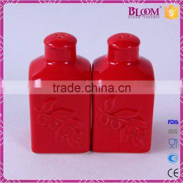 Ceramic Red Salt and Pepper Shaker Wedding Favors photo-3