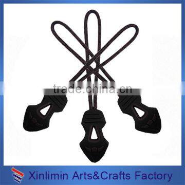 2016 hot sale soft PVC zip puller