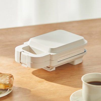 OEM/ODM Sandwich Machine Breakfast Machine /Sandwich Maker/ Household Multi-functional Small Waffle Machine / Toaster photo-2