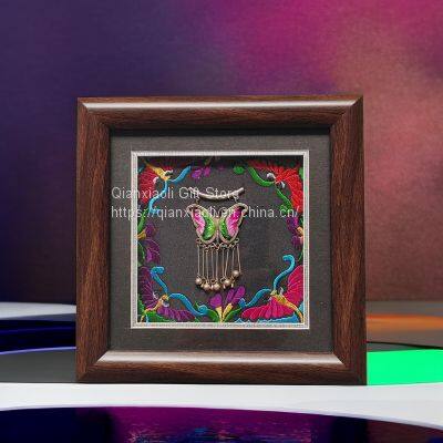 Guizhou Minority Miao Silver Decorative Painting Gift Featured Gift Customization with Hand Gift
