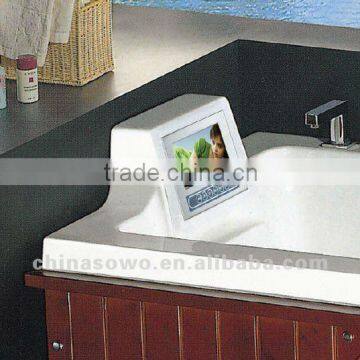 Appearance design fashion 7 inch waterproof TV for bathtub