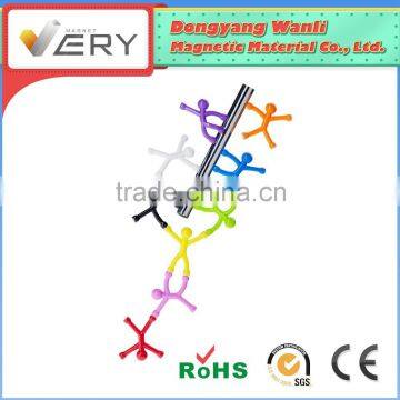 2015 new design and wholesale magnetic toys mini flexible Q-man with magnets and can be used anywhere