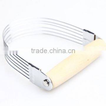LFGB/FDA High Quality Good Function Stainless Steel Wire With Wood Handle Dough Blender photo-2