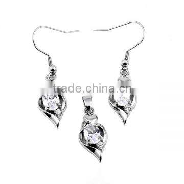 SRS0092 Lady Fashion Clear Crystal Inlay 316L Stainless Steel Jewelry Earring and Pendant Heart Charm Jewelry Set