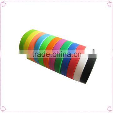 Cheapest silicone bracelet with custom logo/hot selling bracelet silicone