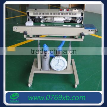 Air blow fill seal machine, sealing machine with air blowing