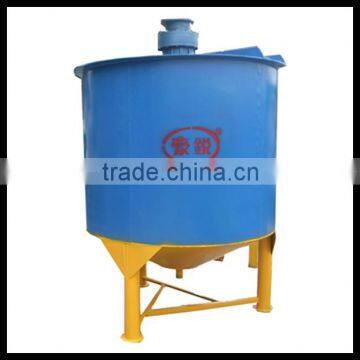 Plastic heating tank with high efficiency