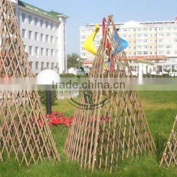 willow trellis and panel