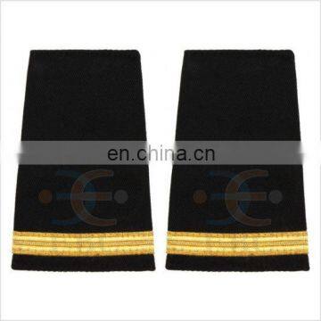 Full Length Flight Officer Board Epaulettes 1 Bar Gold | One bar pilot epaulettes are on a full size fine weave pattern board