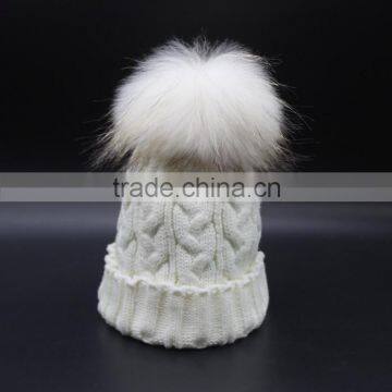 Wholesale New Colorful Detachable Raccon Fur Pompom Fashion Girls Winter Caps