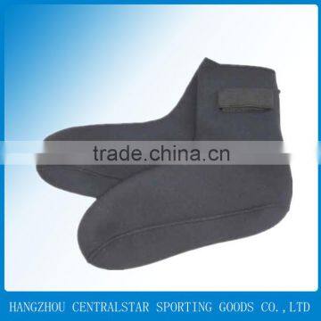 waterproof neoprene nylon shoe sock 67851