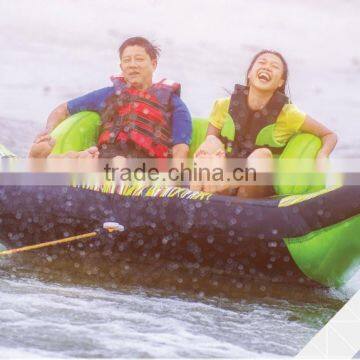 Inflatable ski raft