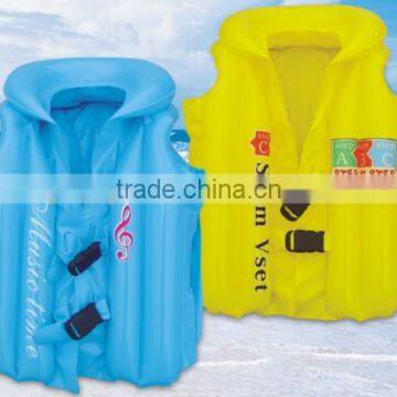 inflatable life jacket vest for first-aid