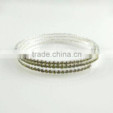 3 ROW GREEN SHINY SPRING COIL BRACELET B32090-OLIVINE