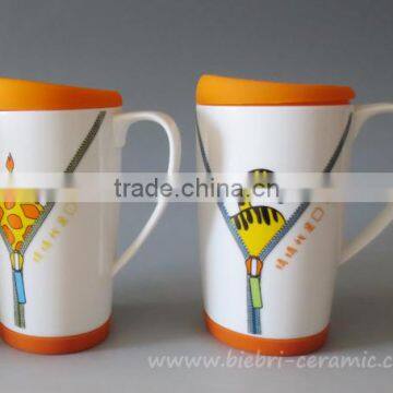 Ceramic Porcelain Coffee And Tea Mug Cup With Silicone And Plastic Sleeve And Lids Cover Set