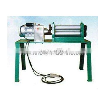 Electric beeswax flat sheet making machine