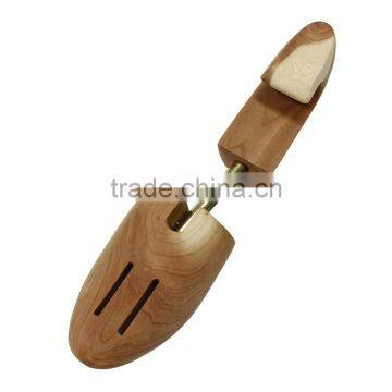 Hot Selling on Amazon Aromatic Red Cedar Wood Type Wooden Shoe Tree Shoe Strether With Thicker Front Part photo-4