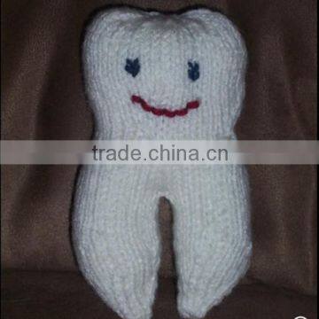 2016 knitted tooth pillow / travel pillow tooth / pillow emoji