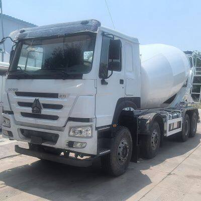 Sinotruk Howo 8*4 Big Volume Mixer Truck photo-4