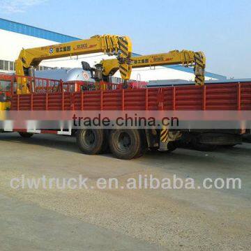 2013 best price 6x4 Dongfeng 8 ton crane for pickup truck