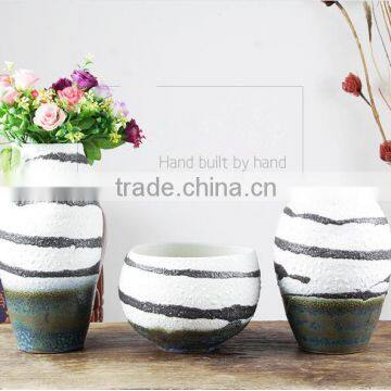 Hand made Jingdezhen black and white ceramic vase set for sale