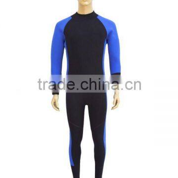 Long sleeves neoprene wetsuit for diving and surfing