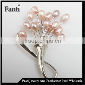 Cheap pearl brooch wholesale/freshwater pearl brooch