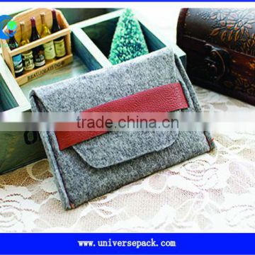 Grey handmade felt bag with pu belt