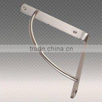Metal shelf bracket