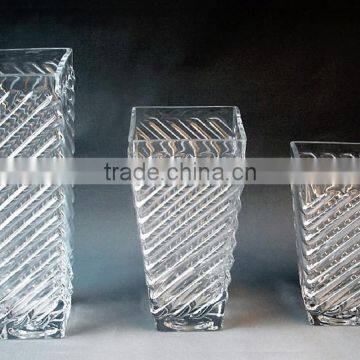 high quality wholesale clear v-shaped glass vase many size