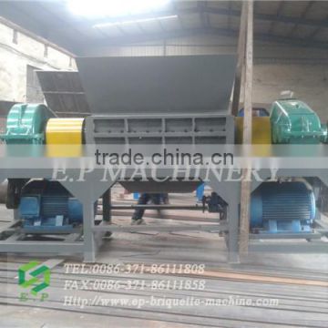 Large size wood pallet shredder machine