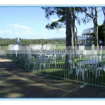 temporary crowd control barrier fence