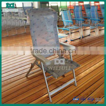 Avantgarde folding beach chair with plastic armrest