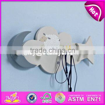 2017 New Design Cartoon Animal Wooden Baby Coat Hangers W09B075 photo-6