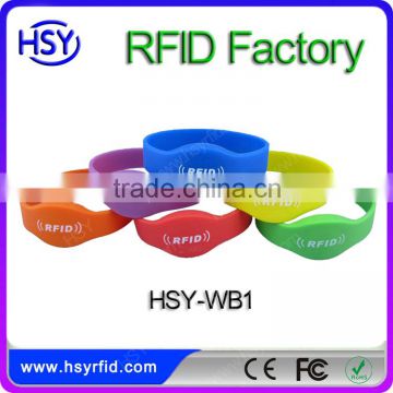 Free Sample Swiming Pool RFID Magnetic Silicone Wristband Printing Logo