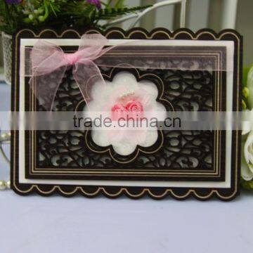 High Quality Fancy Design Wooden Laser Cut Wedding Invitation Card