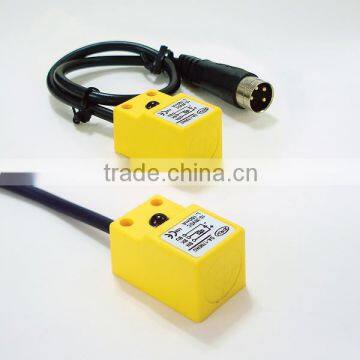 Compact rectangular 17 mmsq / DC 10-30V / DC-3 wire / Sensing Distance 5mm / DA-1705 series / Inductive Proximity Sensors