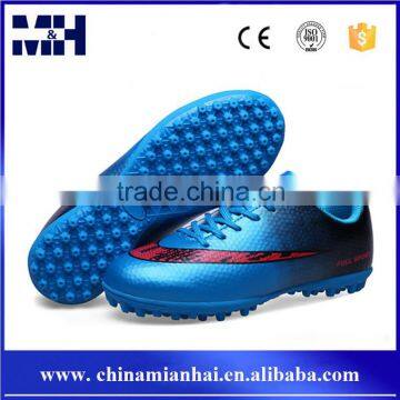 Hot Selling Soccer Shoes New Cool Breathable Men Football Shoe