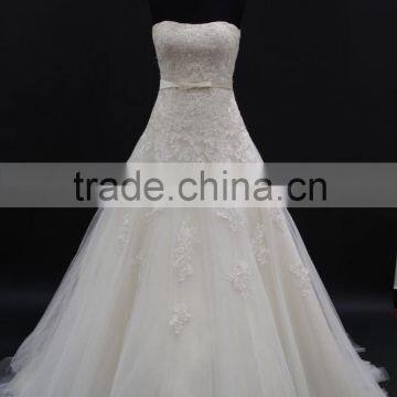 Scoop Neckline Embroidery Lace With Silver Thread Nice A-line Long Full Skirt Light Gold Wedding Dress