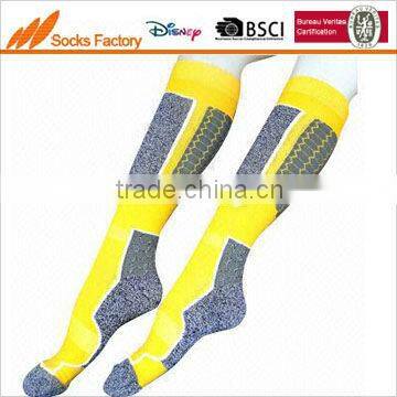 Men's soccer socks, made of yellow nylon and cotton with selective terry