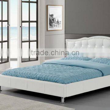 Exclusive italian design tufted and nailed faux leather PU bed                        
                                                Quality Choice